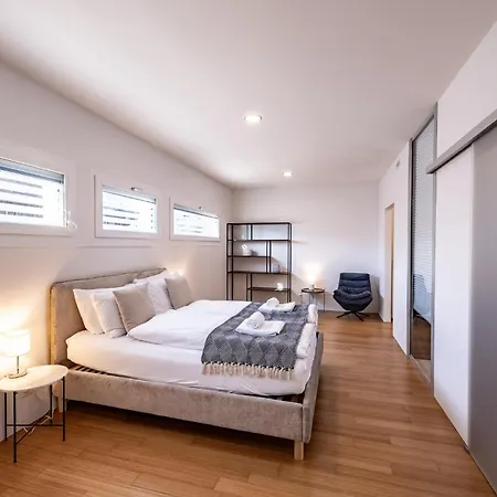 Stockhorn Loft - Central, Free Parking, Private *