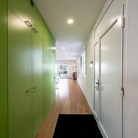 Stockhorn Loft - Central, Free Parking, Private Apartamento *