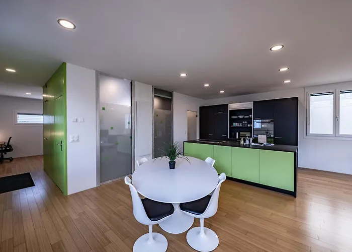 Stockhorn Loft - Central, Free Parking, Private *