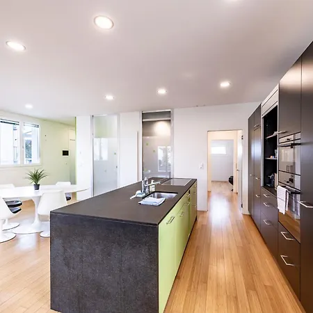 Stockhorn Loft - Central, Free Parking, Private *