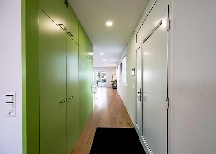 Stockhorn Loft - Central, Free Parking, Private Appartement *