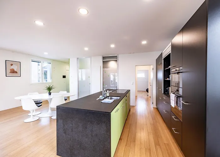 Stockhorn Loft - Central, Free Parking, Private *